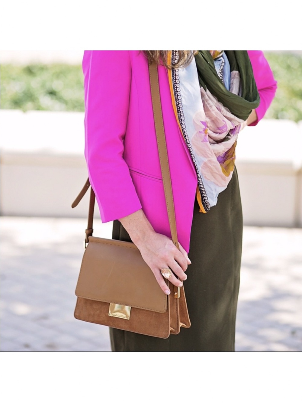 VINCE CAMUTO Abril handbag in camel